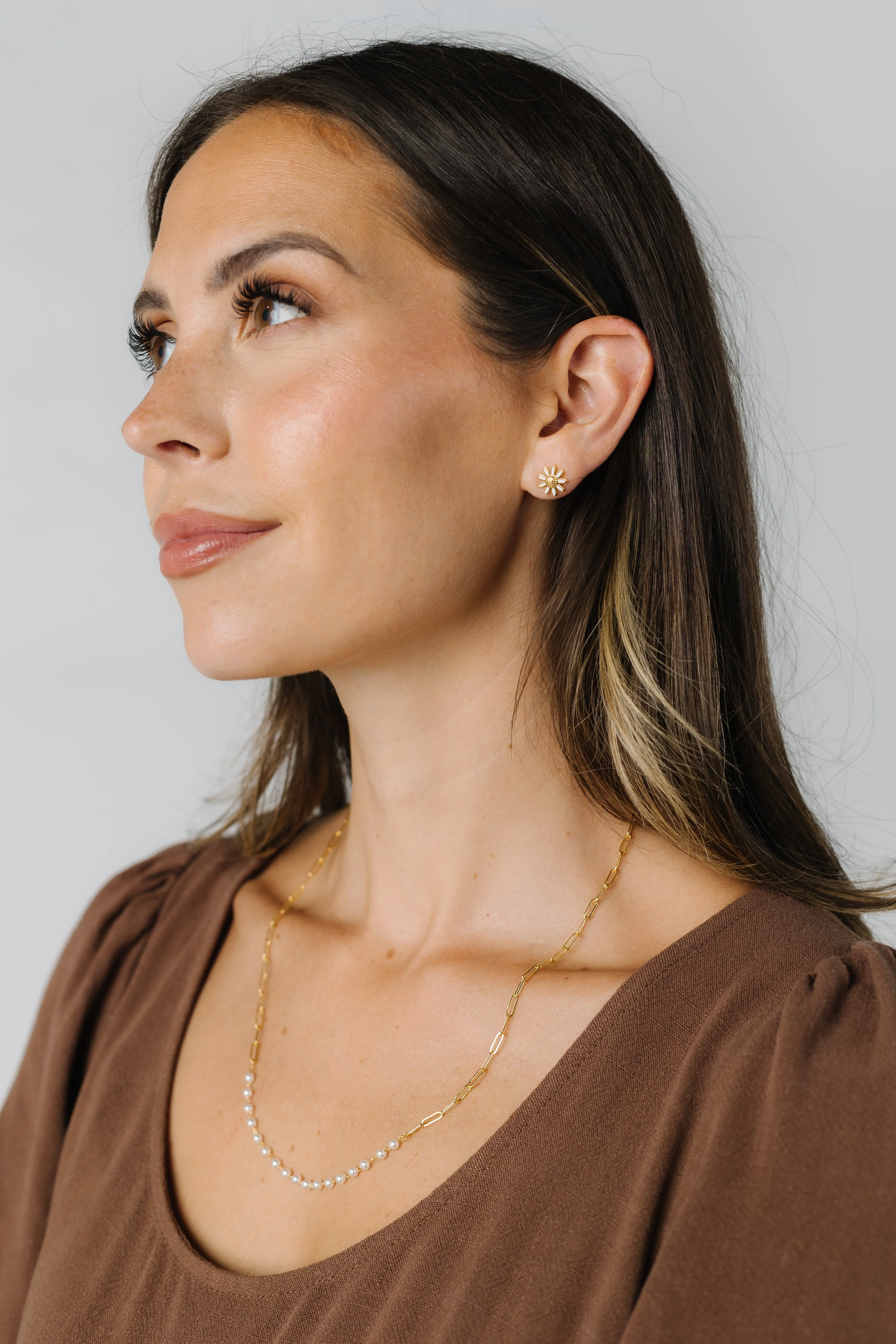 Cove Daisy Earrings - Image 4