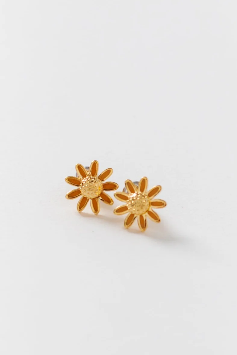 Cove Daisy Earrings - Image 5