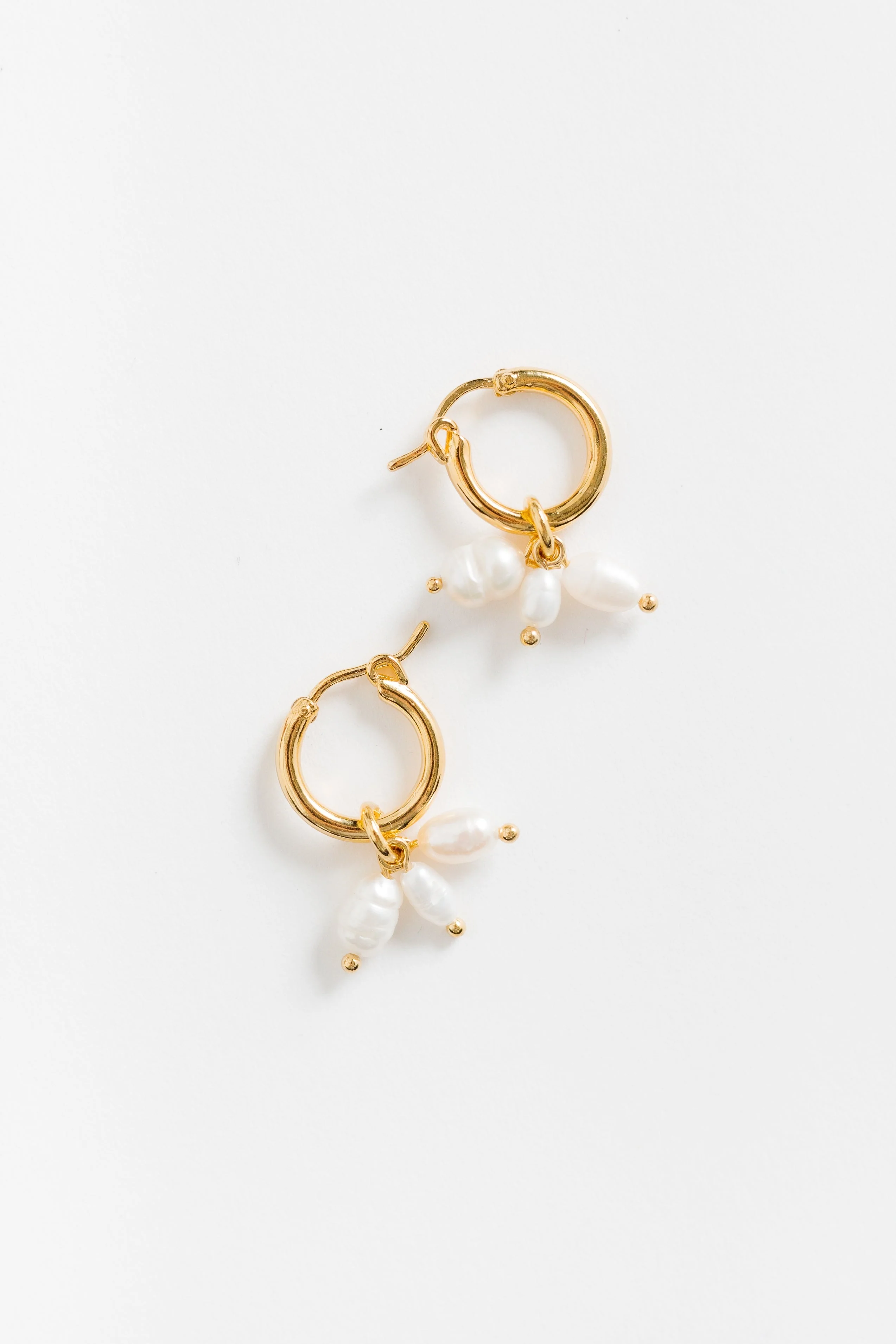 Cove Triple Pearl Earrings - Image 3